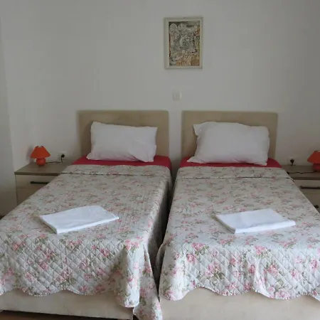 Bear Apartment *